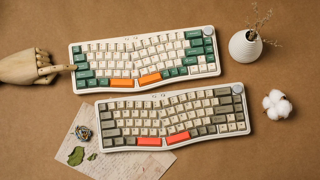Two color variants of the AKS 068 Pro
